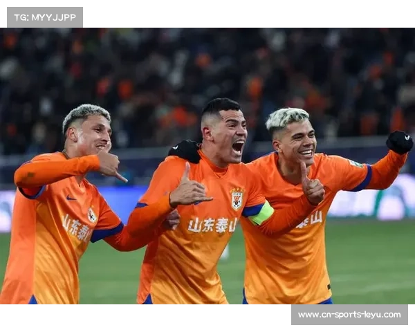 FC首尔历史性降级引发球迷愤怒 大规模焚烧球衣抗议俱乐部管理不善 FC首尔历史性降级引发球迷愤怒 大规模焚烧球衣抗议俱乐部管理不善